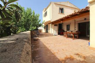 Casa  Carrer de victria ramis d'ayreflor. Se vende unifimiliar en son moix