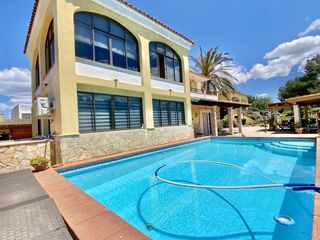 Haus  De cassiopea. Exclusiva villa en bahía azul  amplitud, luz y calidad de vida j