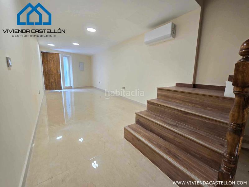 Foto e0e0963a-4df2-429f-8381-25fb86e2a139. Casa a schiera con riscaldamento in Hospital - Plaza del Real Castellón de la Plana