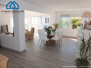 Apartament  Avenida ferrandis salvador. Apartamento primera línea de playa grao (junto benicasim)