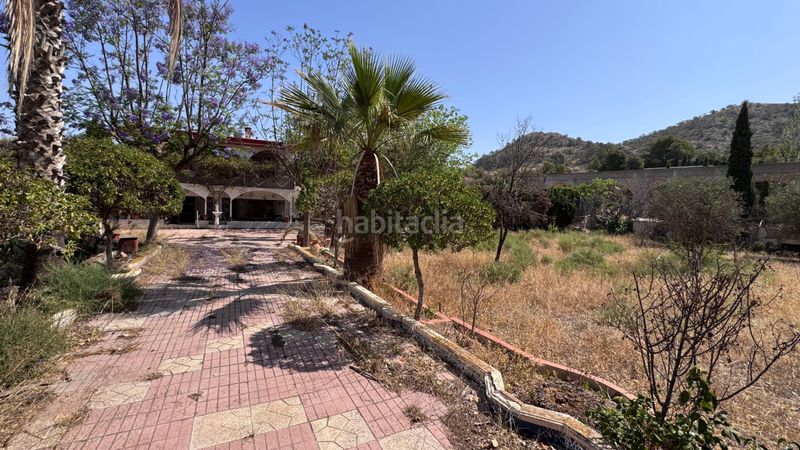 Foto ee286080-bcad-4d4a-8fee-3286bf83e421. Masia amb aparcament piscina a Novelda