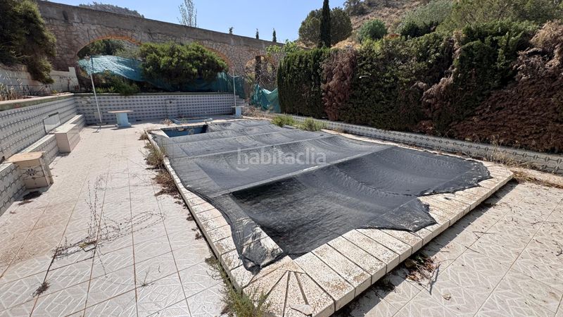 Foto f7200e54-c7a7-4637-9416-104e54f52485. Masia amb aparcament piscina a Novelda
