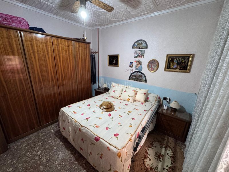 Foto 2205b183-e92a-4fc0-927a-d52e4e4b048d. Casa amb aparcament a Petrer