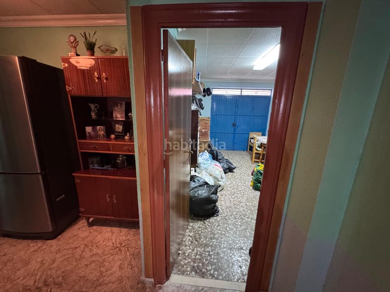 Foto 3af0d253-6fe9-4bcc-8bd8-439db9b9e7b2. Casa amb aparcament a Petrer