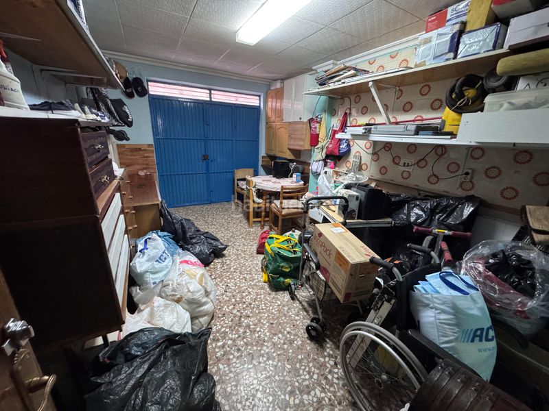 Foto 41ff3b26-1674-4547-ad57-0d2680e9c923. Casa amb aparcament a Petrer