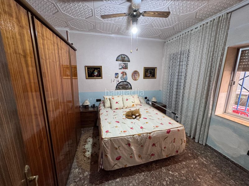 Foto 7606fd7c-a48b-446d-bc76-26c5a116ecd4. Casa amb aparcament a Petrer
