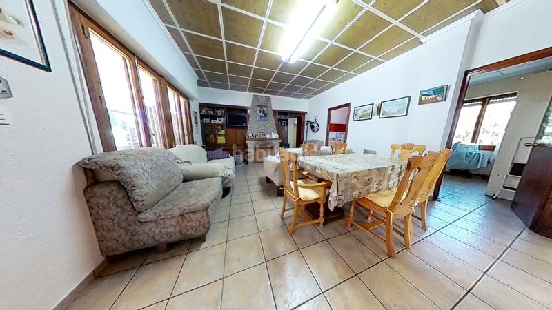 Foto 194a8108-9d36-4383-ad37-58bf52ac4343. Casa amb piscina a Sax