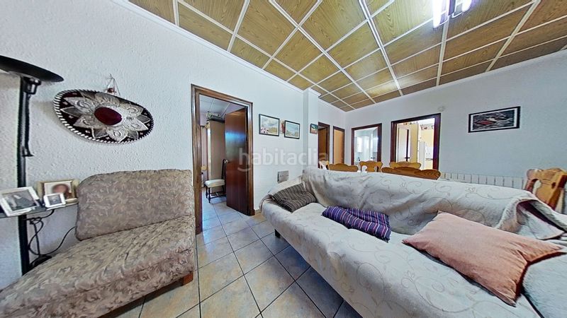 Foto 821196b1-7b9c-4f94-a142-b065a4f03882. Casa amb piscina a Sax