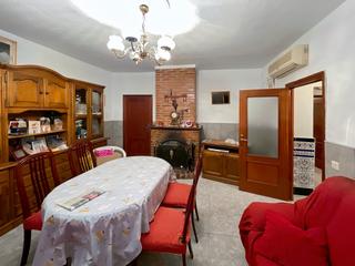 Casa en Estación-Cruz Roja. Se vende casa baja en illescas, zona cruz roja