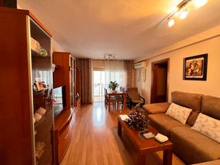 Appartement en Las Amricas. Se vende piso totalmente reformado en parla, zona reyes