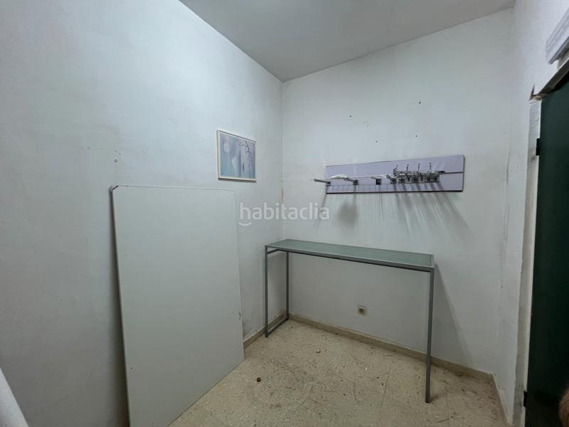 Foto 58f0c8f3-42fa-46e8-bc17-bf0eeece18d9. Local comercial se vende local , zona Reyes en Reyes Parla