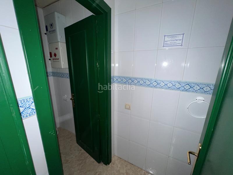 Foto 866cbabe-f9c2-41fb-9fb4-519c63510b85. Local comercial se vende local , zona Reyes en Reyes Parla