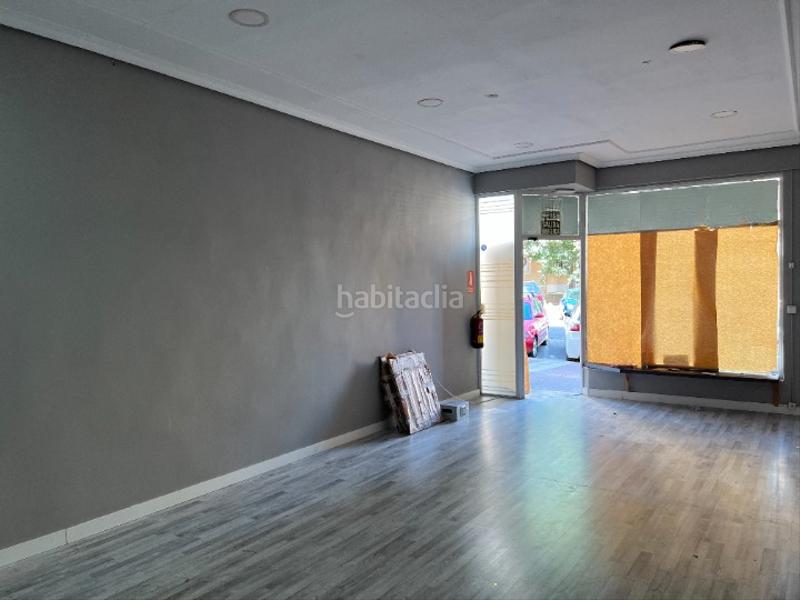 Foto 999c5781-f292-4b23-bc7e-b1d4b6402285. Local comercial se vende local , zona Reyes en Reyes Parla