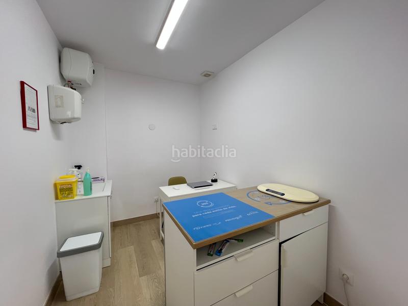 Foto fc5015b0-42b7-4cde-b207-e5ebb0929a5b. Local comercial a Villayuventus-Renfe Parla