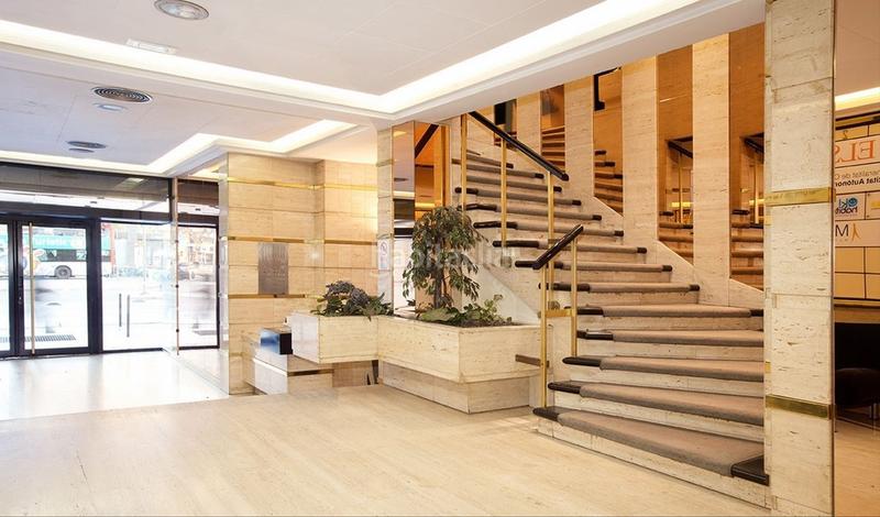 Foto 6fc0848d-04b9-4b80-8087-fb8d64985285. Rent office space with heating parking in La Nova Esquerra de l´Eixample Barcelona