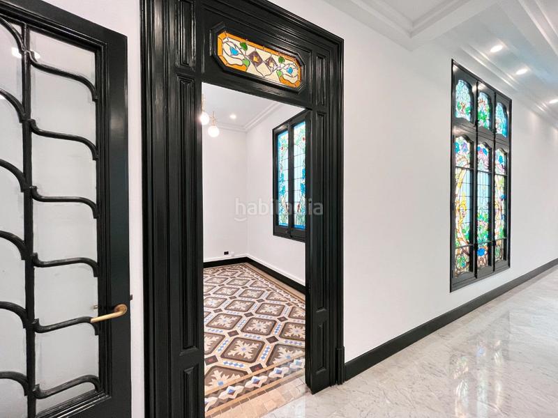 Foto 643d21de-13c5-4c8e-8953-5263d41587e4. Alquiler oficina impecable oficina en edificio catalogado en Barcelona