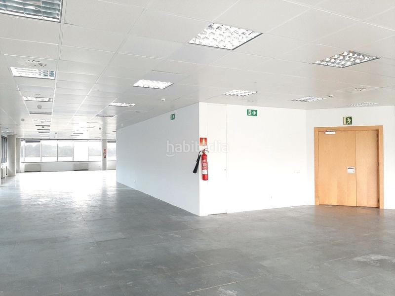 Foto 7f84ac26-8c04-4c9c-b1b2-aae01786f8fc. Location bureau dans desconocido 1 dans Bellaterra