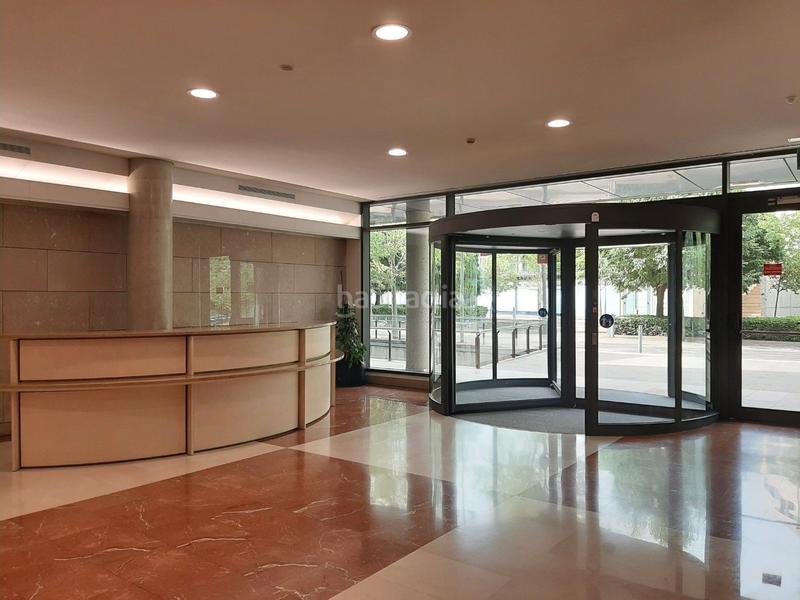 Foto eb7d53cb-8fb9-4879-b90e-4c3f2ce0c162. Location bureau dans desconocido 1 dans Bellaterra