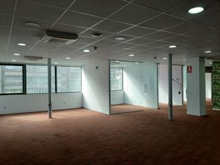 Location Bureau  Avinguda de roma. Oficinas diáfanas