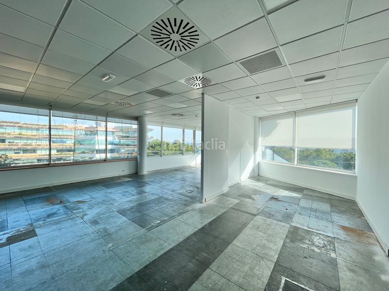 Foto d19ead5d-fce0-4fe4-b867-bd363d9cd912. Alquiler oficina  diáfana en Volpelleres Sant Cugat del Vallès