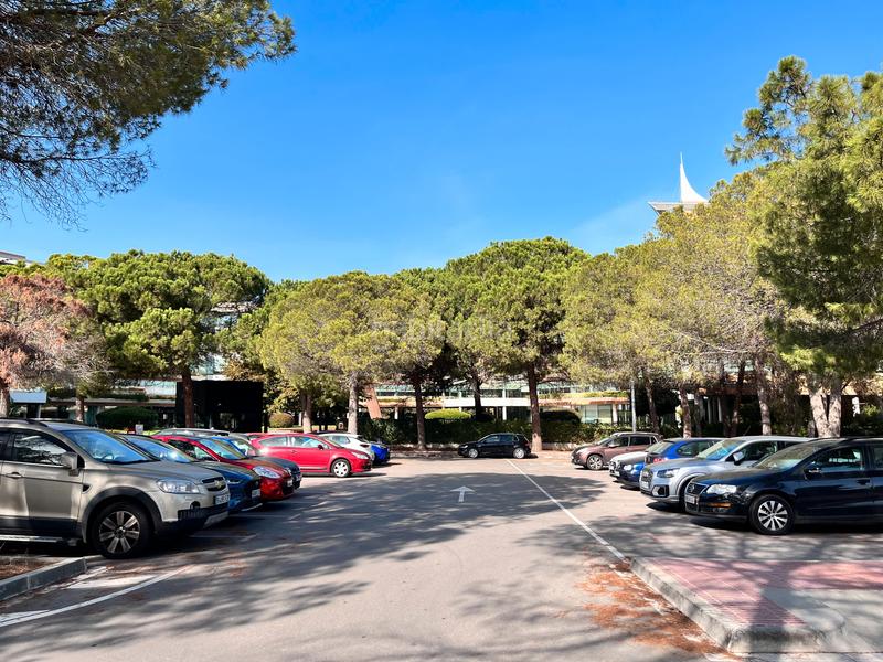 Foto 756c21e2-eb48-4aa2-8823-c61862506560. Location bureau avec chauffage parking dans Volpelleres Sant Cugat del Vallès