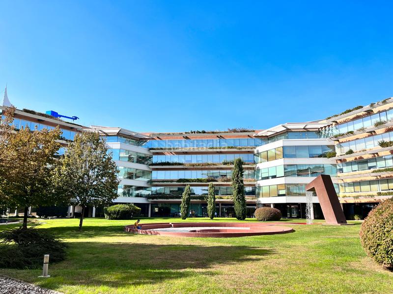 Foto 843d371d-a50e-4eaf-a46e-ba1ee914df73. Location bureau avec chauffage parking dans Volpelleres Sant Cugat del Vallès