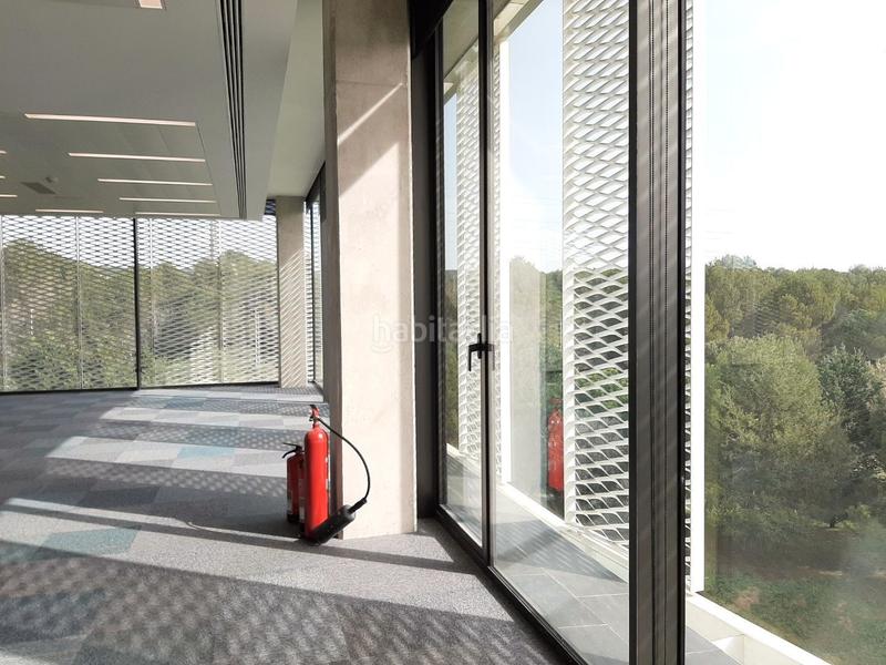 Foto 6a9426b7-6107-48b1-be30-31dda4359c63. Affitto ufficio con riscaldamento parcheggio in Volpelleres Sant Cugat del Vallès