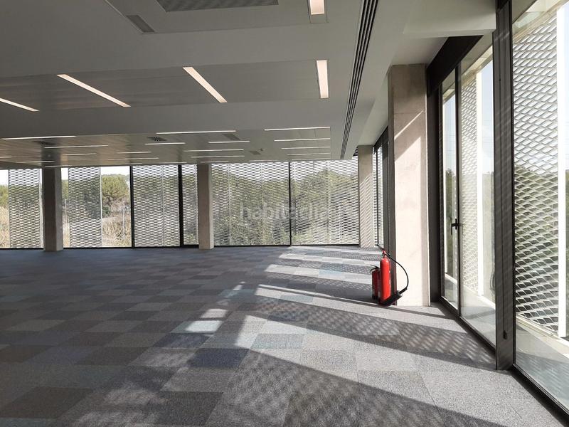 Foto 30d5c0a5-290d-4840-bb69-cd41dbecbf06. Alquiler oficina oficinias en sant cugat en Volpelleres Sant Cugat del Vallès