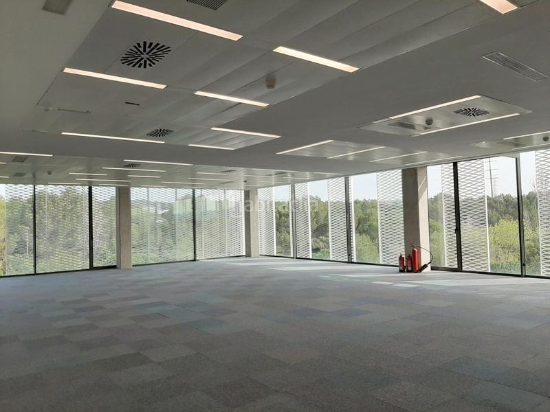 Foto be3bf454-7010-4434-9b16-f9cc01c49c5c. Alquiler oficina oficinias en sant cugat en Volpelleres Sant Cugat del Vallès