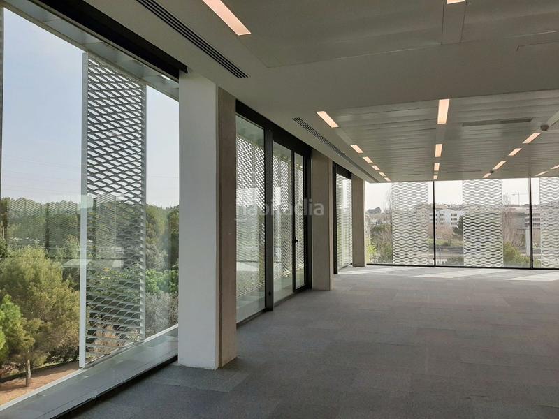 Foto 9f25d476-a23a-4f55-a1f9-91a4d41ed910. Location bureau avec chauffage parking dans Volpelleres Sant Cugat del Vallès