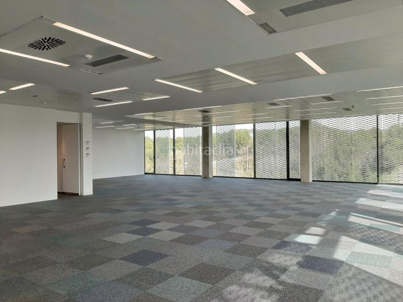 Foto eb5acc82-db53-427e-a45c-6b3c60a32fe7. Location bureau avec chauffage parking dans Volpelleres Sant Cugat del Vallès