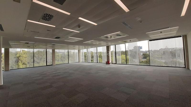 Foto cb6fc611-353a-4e87-8e3b-37038403361d. Miete büro mit heizung parking in Volpelleres Sant Cugat del Vallès