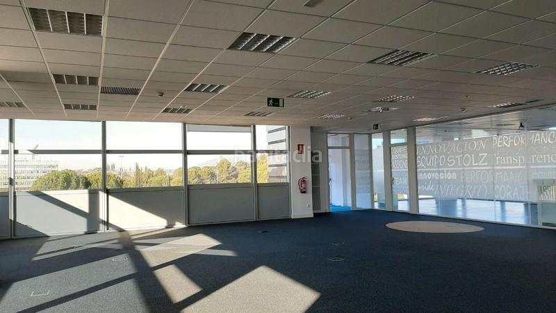 Foto 7c8a0940-b07b-4410-a3b0-93563a47c942. Location bureau avec chauffage parking dans Volpelleres Sant Cugat del Vallès