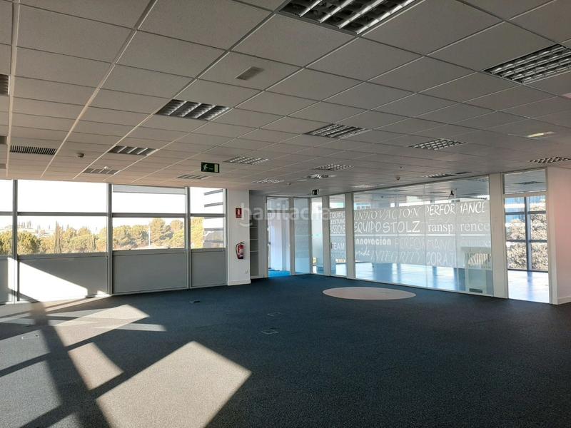 Foto 61bd3b92-a7db-4db1-9190-1c12cdd51230. Rent office space with heating parking in Volpelleres Sant Cugat del Vallès