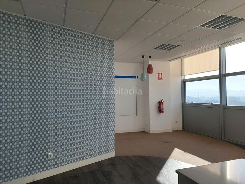 Foto ac790b41-0141-4d18-91b4-82aab6a95eb4. Rent office space with heating parking in Volpelleres Sant Cugat del Vallès