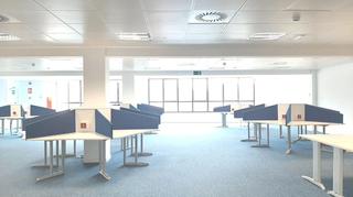 Lloguer Oficina  Avinguda meridiana. Oficinas equipadas, para entrar