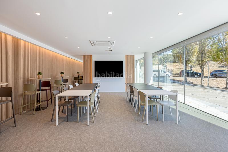 Foto 529a6322-8511-4c24-85ad-041dd2143f00. Alquiler oficina s con mucha luz en Volpelleres Sant Cugat del Vallès