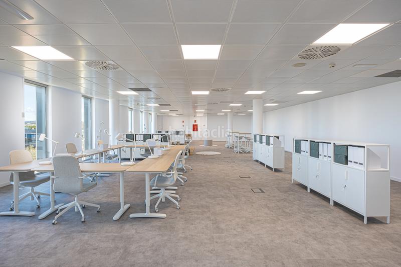 Foto 049060d6-d06b-43c2-99d5-c9563e46a50a. Miete büro mit heizung parking in Volpelleres Sant Cugat del Vallès