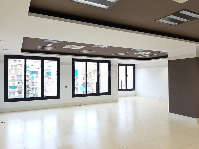 Foto 5c6c33a5-1016-489c-9432-4a89de26ef82. Miete büro mit heizung parking in Sants-Badal Barcelona