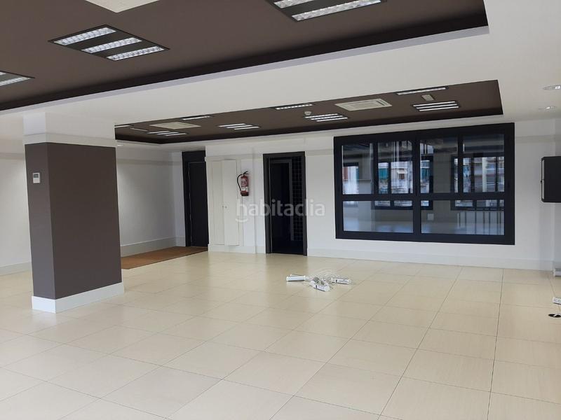 Foto f95c5463-4148-494f-85cb-a6728a204c8e. Miete büro mit heizung parking in Sants-Badal Barcelona