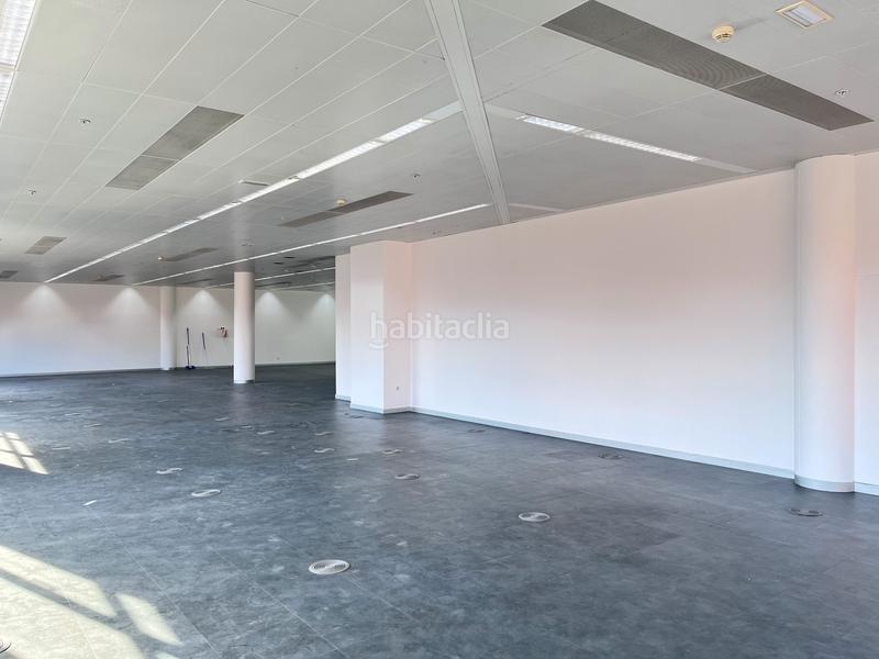 Foto 7917e6e6-1047-4070-8509-2b9affa85dbc. Rent office space with heating parking in El Parc i la Llacuna del Poblenou Barcelona