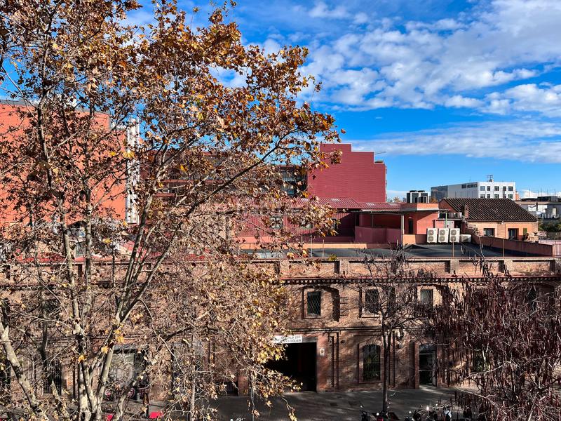 Foto f33d21be-443d-43dd-a028-bc52448b7701. Rent office space with heating parking in El Parc i la Llacuna del Poblenou Barcelona