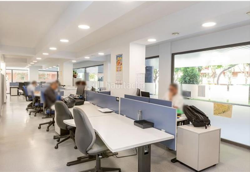 Foto be598bea-f3da-4ae4-b625-b42641e8ab94. Affitto locale commerciale con riscaldamento in Sants Barcelona