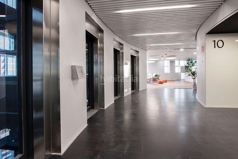 Foto 07dc3a53-cc1e-4f58-ba23-2ef480b10436. Rent office space with heating parking in El Parc i la Llacuna del Poblenou Barcelona