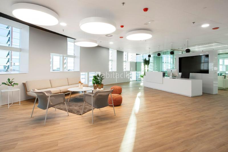 Foto 3bada7e2-9f95-47e7-a810-182714de594a. Rent office space with heating parking in El Parc i la Llacuna del Poblenou Barcelona