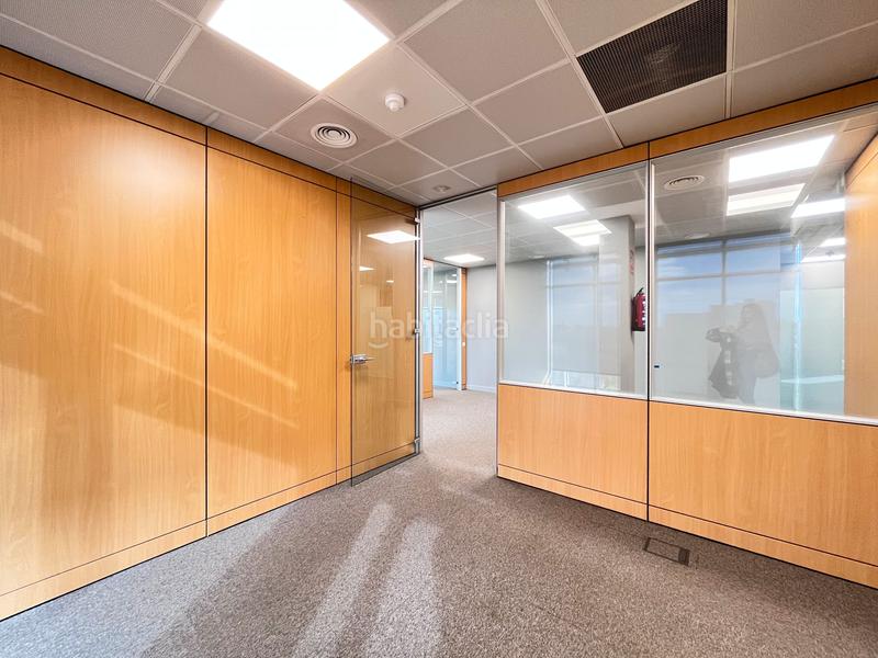 Foto 0154686f-45db-4357-8955-847261e7efde. Miete büro mit heizung in Zona Industrial Prat de Llobregat (El)