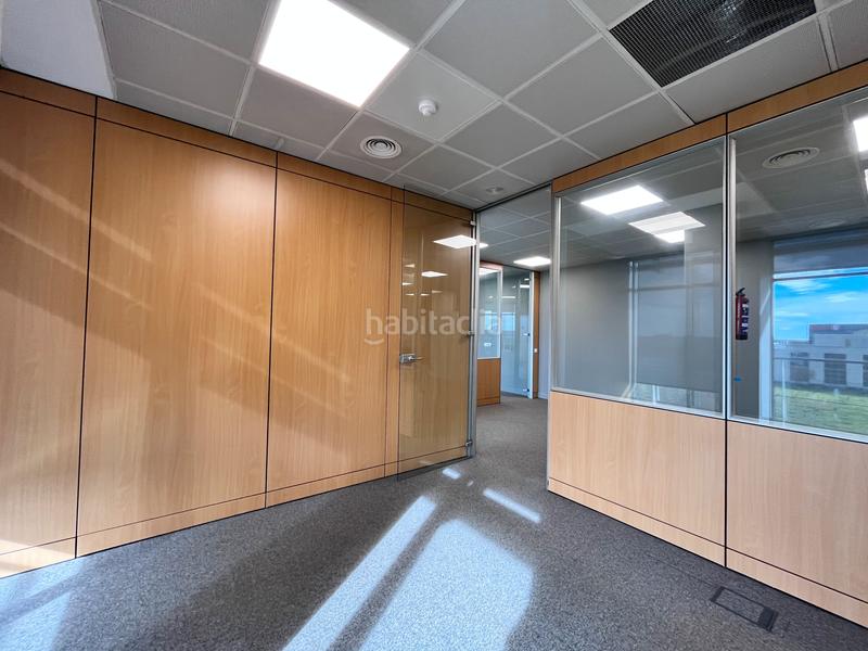 Foto 08ff06f9-f7c6-4ccc-90ec-91c0390db0c3. Miete büro mit heizung in Zona Industrial Prat de Llobregat (El)