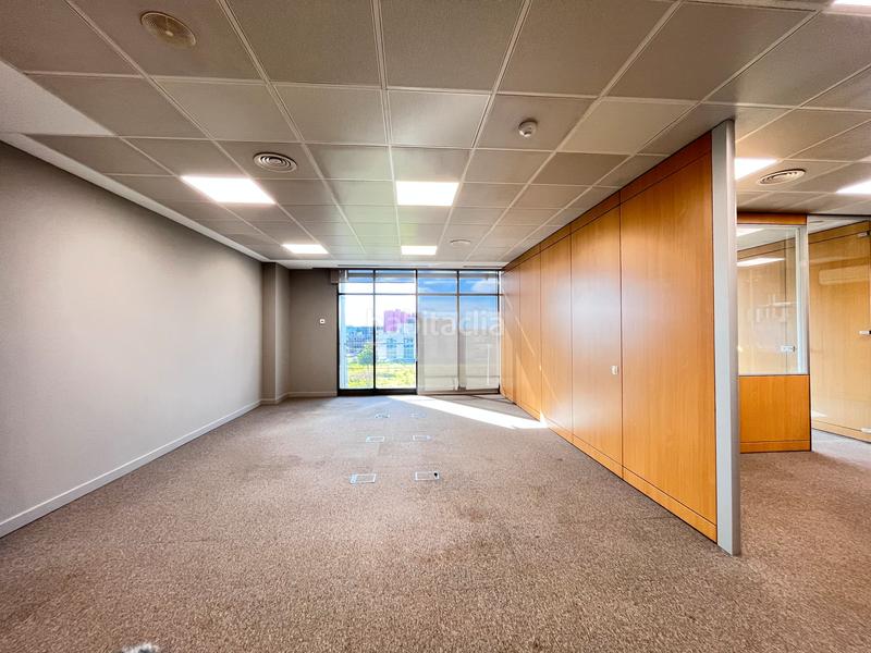 Foto be81cc11-2d8f-45fb-beaa-e40c29812df7. Miete büro mit heizung in Zona Industrial Prat de Llobregat (El)