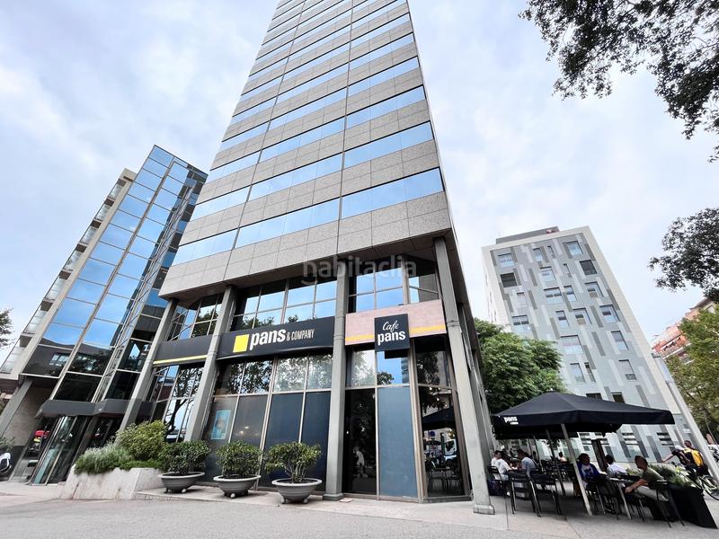 Foto 38941640-7112-4dbf-8cd3-94f71af4bee6. Location bureau avec chauffage parking dans Sants Barcelona