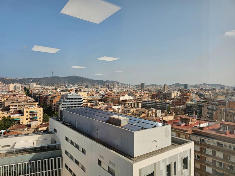 Foto e3c280d7-f240-4eeb-a68f-fdd6c9a76d0f. Location bureau avec chauffage parking dans Sants Barcelona